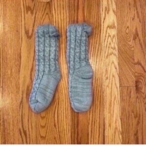 NWOT UGG® Laila Bow Fleece Lined Socks